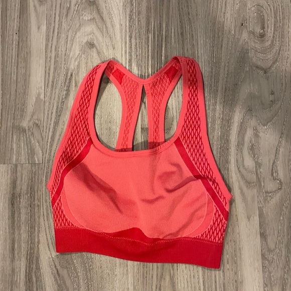NWOT Avia Sports Bra - Picture 1 of 5